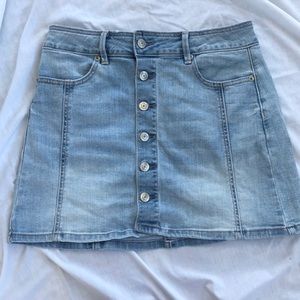 American Eagle Button Up Light Wash Jean Skirt
